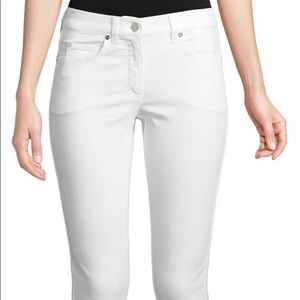 ESCADA  white pencil jeans 34 European or size 4